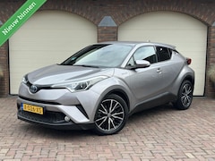 Toyota C-HR - 1.8 Hybrid Executive Adaptive Cruise Camera Lane Assist DAB Navi PDC