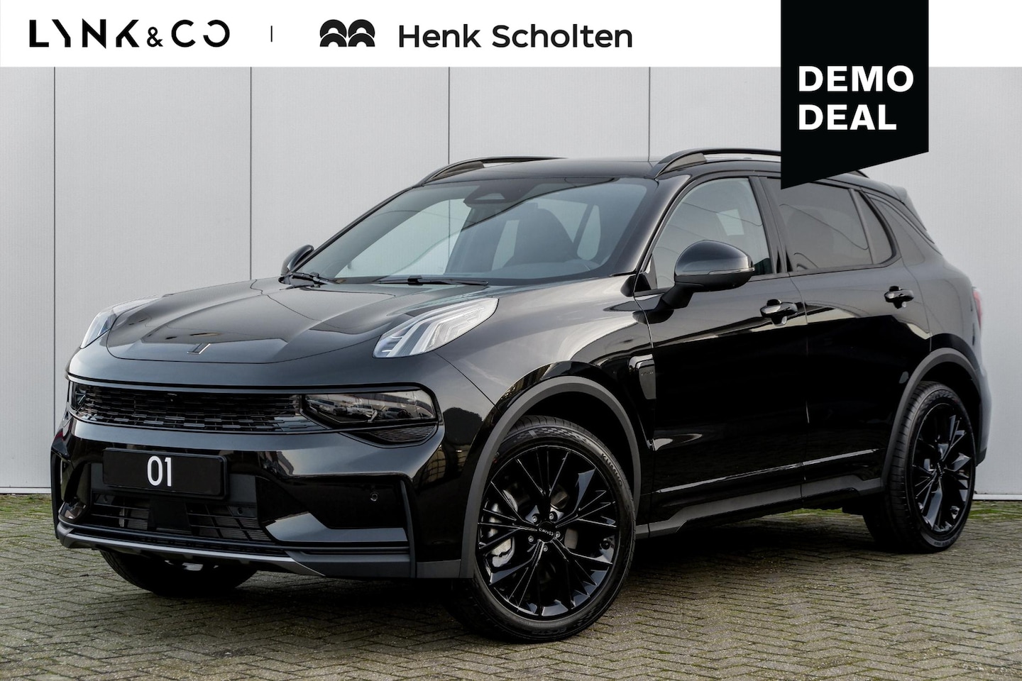 Lynk & Co 01 - More | 360 Graden Camera | Harman Kardon | Panoramadak | Elektrisch bedienbare voorstoel m - AutoWereld.nl