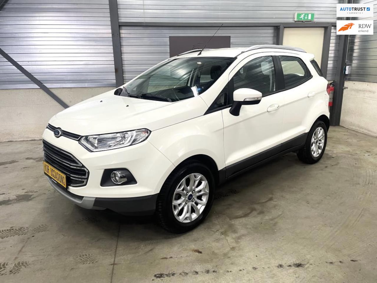 Ford EcoSport - 1.0 EcoBoost Titanium d-riem nieuw 2e eigenaar - AutoWereld.nl