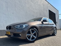 BMW 1-serie - 118i High Executive Automaat - Achteruitrijcamera