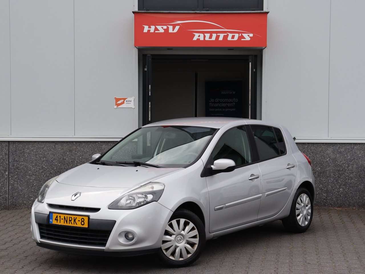 Renault Clio - 1.2 TCe Authentique 4-deurs *113.000km* - AutoWereld.nl