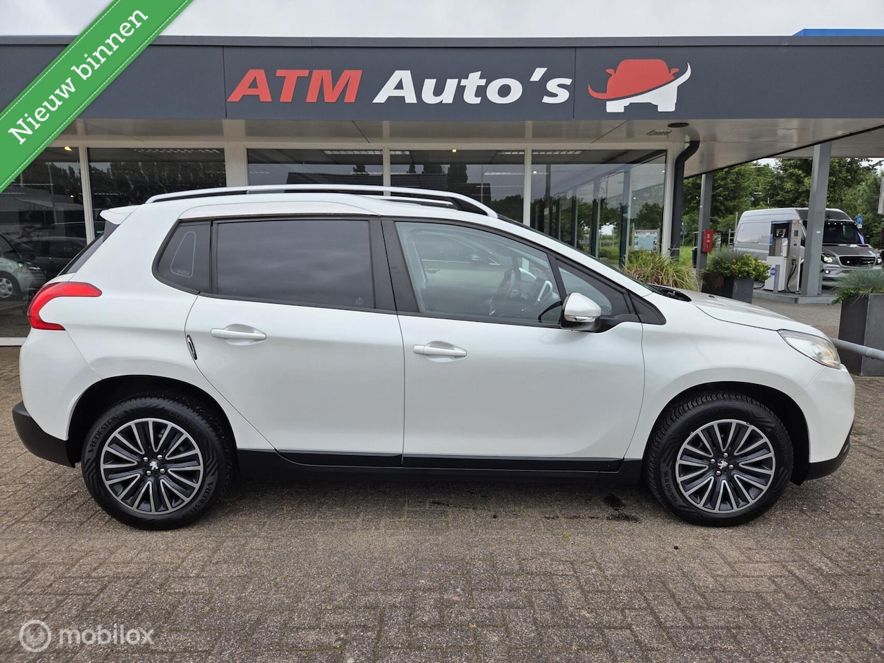 Peugeot 2008 - 1.6 VTi Access Airco Cruise PDC Panorama LED - AutoWereld.nl