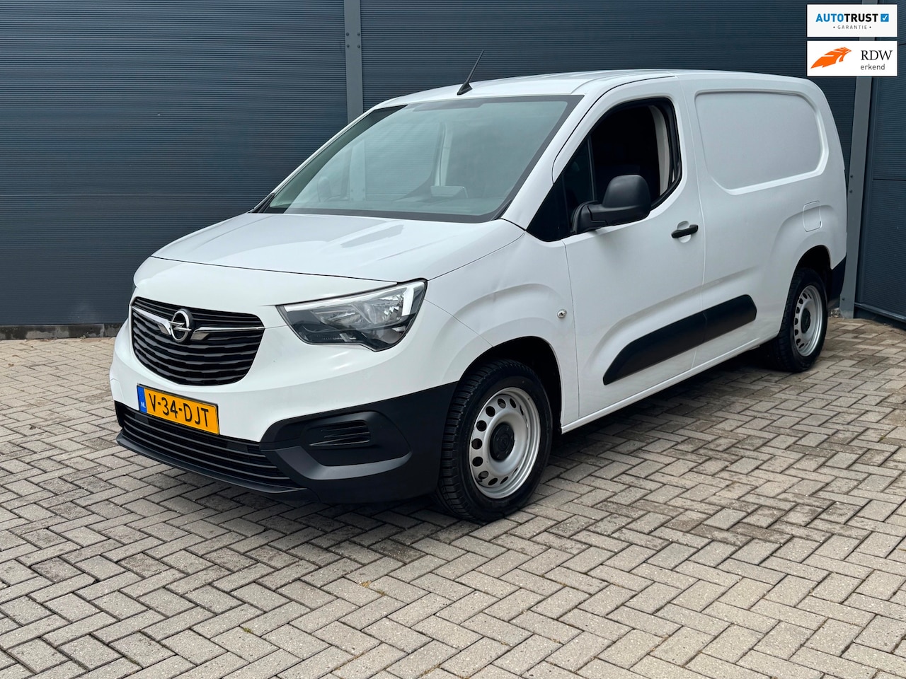 Opel Combo - 1.5D L2H1 / Carplay / Pdc - AutoWereld.nl
