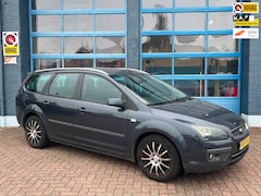 Ford Focus Wagon - 1.6-16V Futura Export