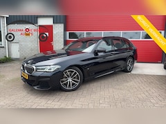 BMW 5-serie Touring - 520i Business Edition Plus LCI / M-SPORT / LASER / CARPLAY / SHADOW / STOELVERW / CAMERA /