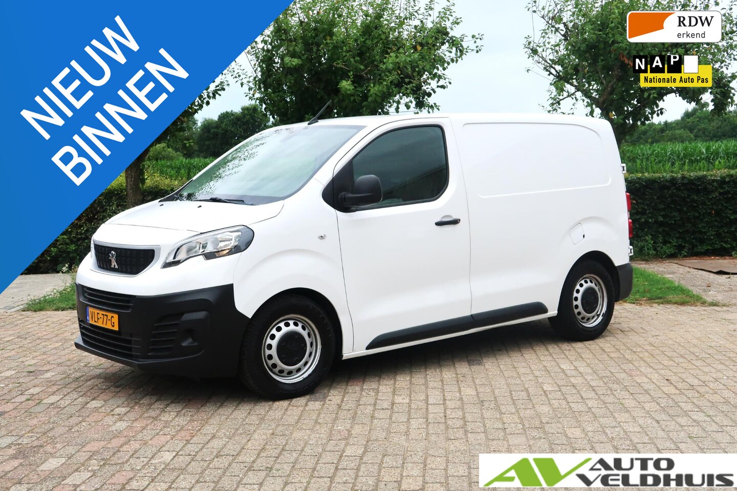 Peugeot Expert - 2.0 BlueHDI 120 Compact Premium 2.0 BlueHDI 120 Compact Premium - AutoWereld.nl