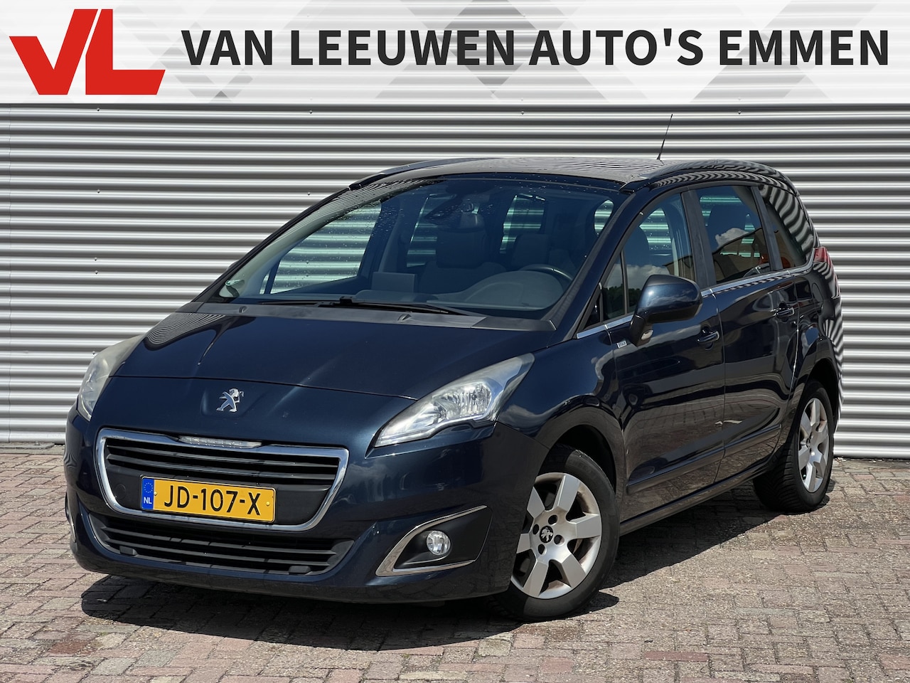 Peugeot 5008 - 1.2 PureTech Style 7p. | Nieuw Binnen | Navigatie | Pano | Trekhaak | APK 26-06-2027 - AutoWereld.nl