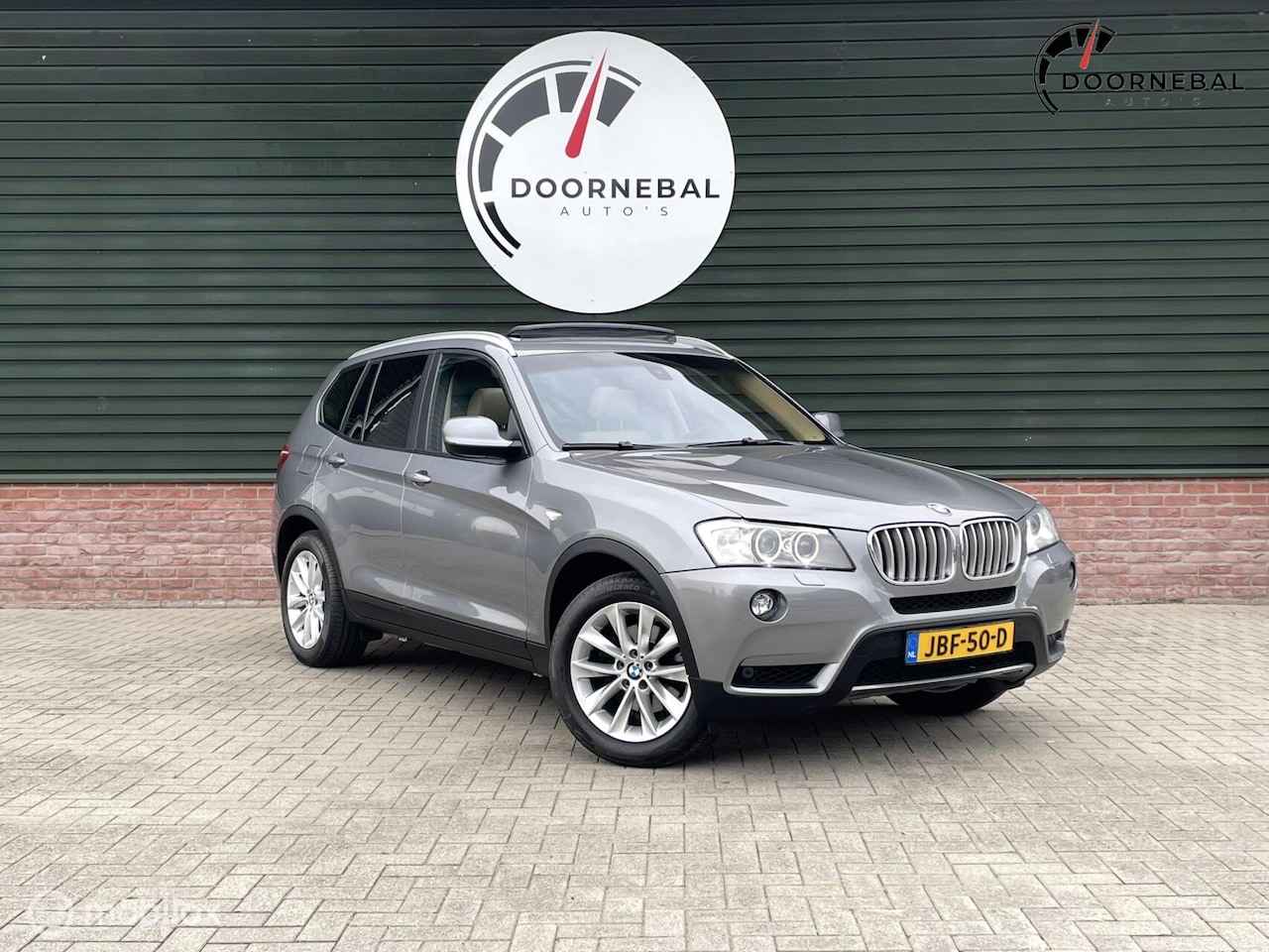 BMW X3 - xDrive35i High Executive / LEDER / CAMERA / PANORAMA - AutoWereld.nl