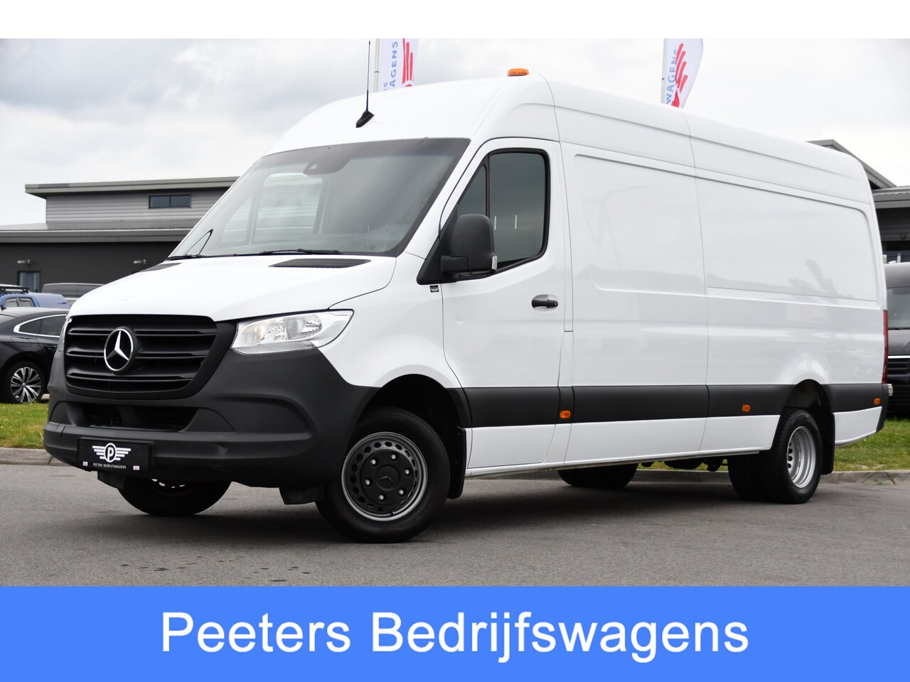 Mercedes-Benz Sprinter - 519 V6 3.0 CDI L3H2 PB Edition N1, Camera, Carplay, 3500kg Trekhaak, Mbux, Automaat, Keyle - AutoWereld.nl