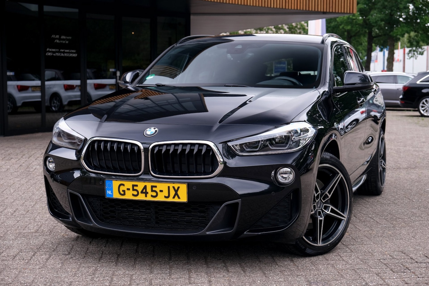 BMW X2 - SDrive20i High Executive|Rijklaar!|M-Pakket|HUD|Trekhaak|Stoelverwarming|Schintzler - AutoWereld.nl