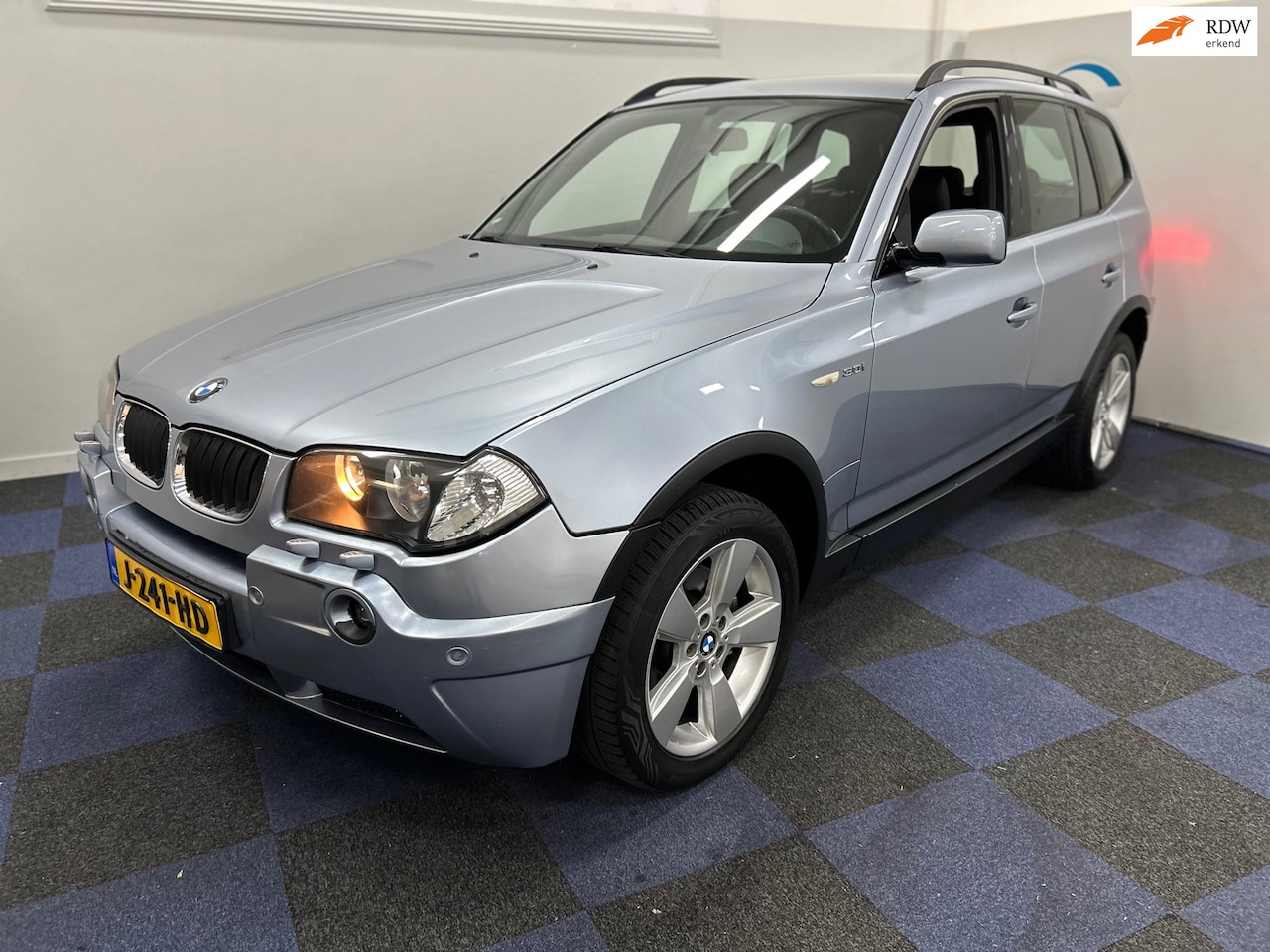 BMW X3 - 3.0i Executive / AUTOMAAT / DEALER ONDERHOUDEN / SUPER NETTE AUTO - AutoWereld.nl