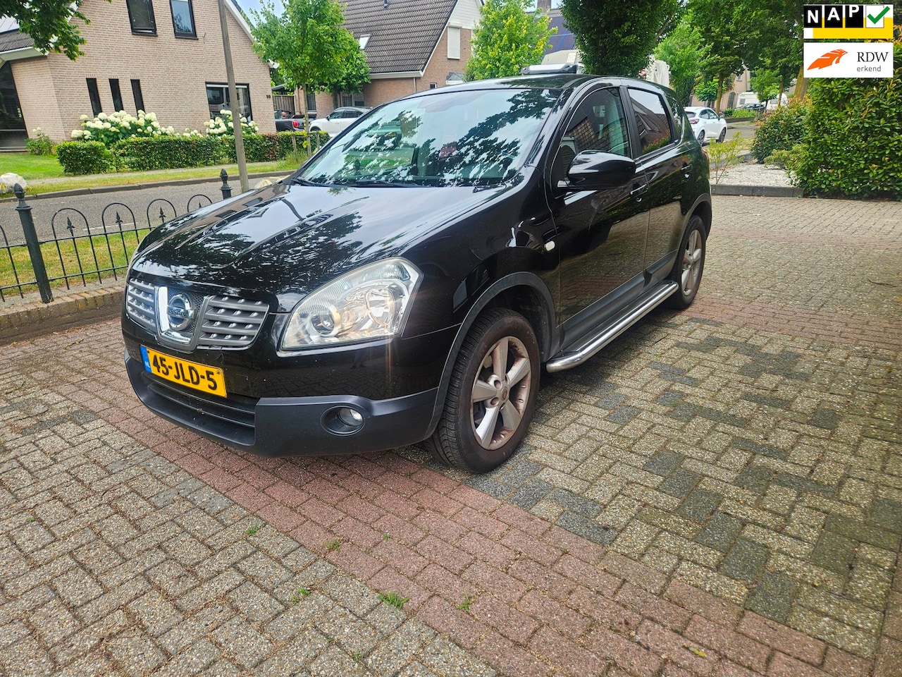 Nissan Qashqai - 1.6 Connect Edition KLIMA/NAVI/NAP/PANO - AutoWereld.nl