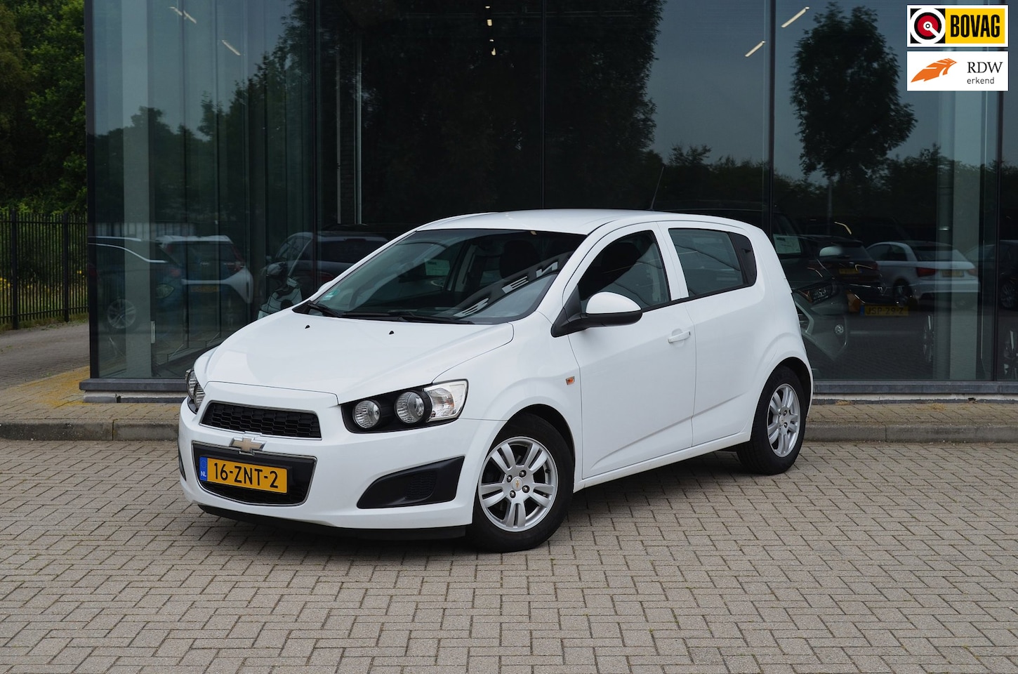 Chevrolet Aveo - 1.2 | Airco | Trekhaak |All season | Cruise | Elek. ramen - AutoWereld.nl