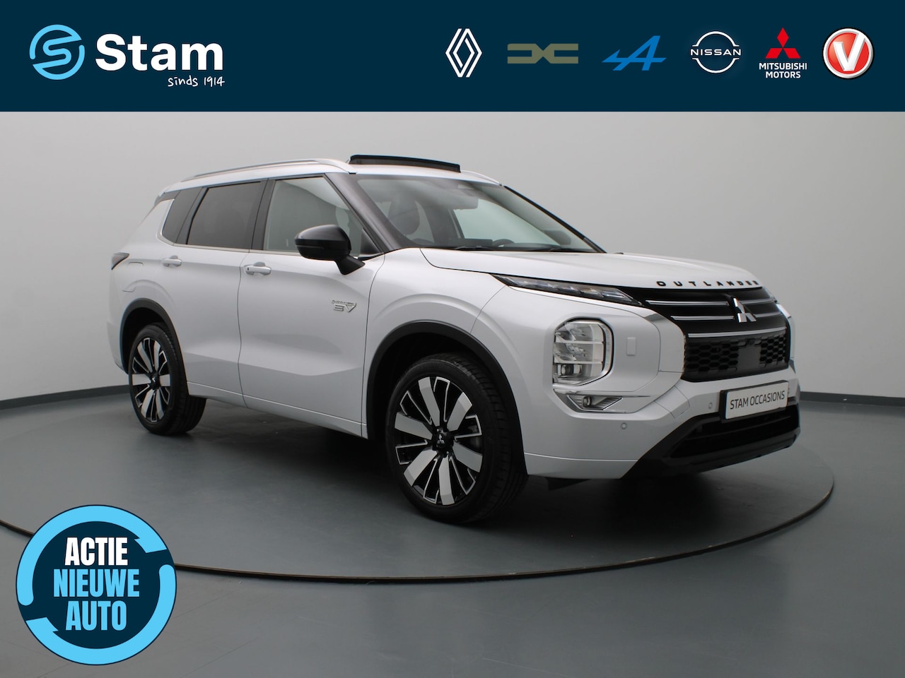 Mitsubishi Outlander - 305pk PHEV Instyle Automaat 360° Camera | Head-Up | Adapt. Cruise | Navi | Stoel-/stuurver - AutoWereld.nl