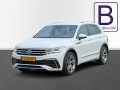 Volkswagen Tiguan - 1.5 TSI R-Line Business+ /Prachtige auto/Trekh./Digi Dash/Camera/Carplay/Led/19"/