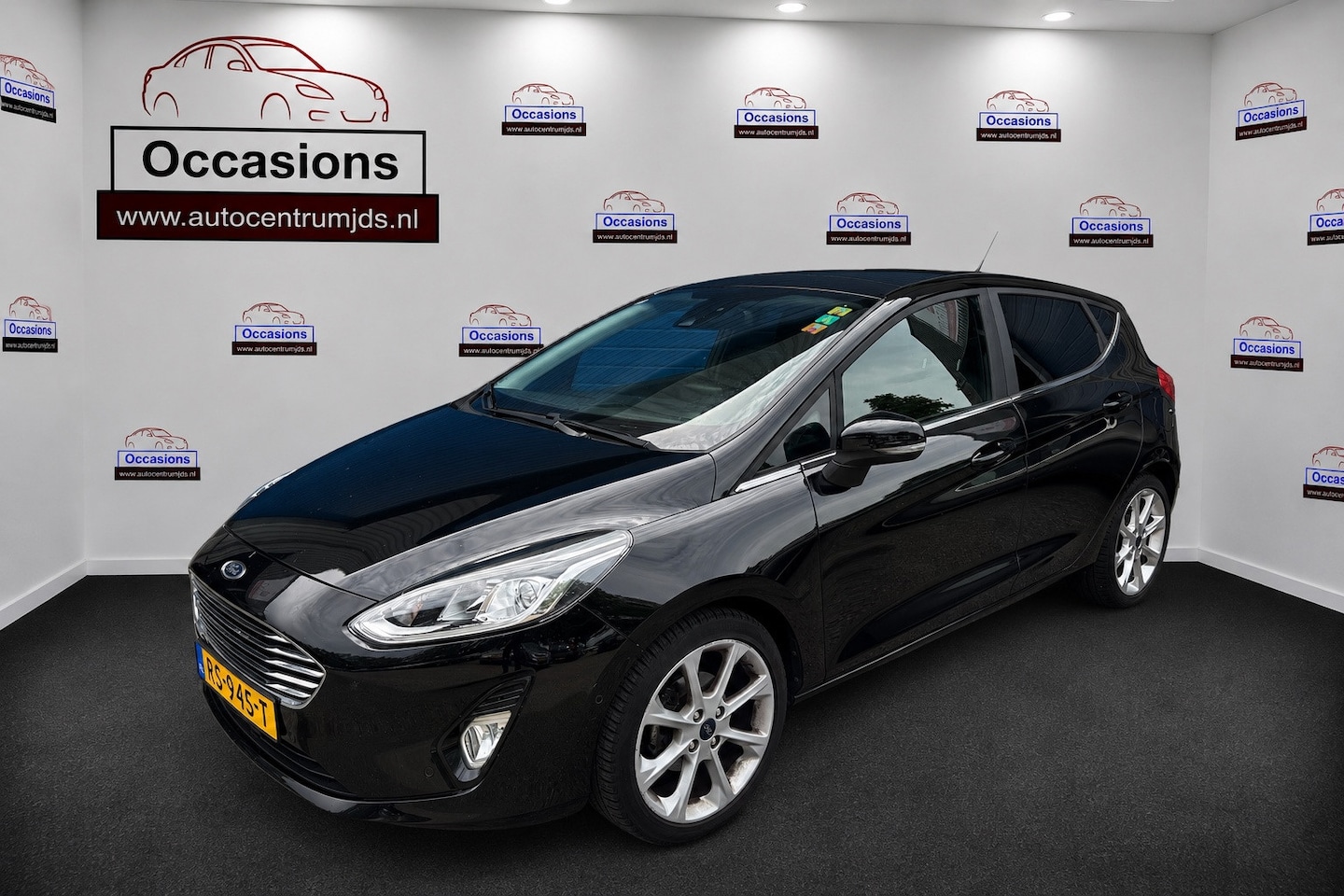 Ford Fiesta - 1.0 EcoBoost Titanium. NAP , Panodak , airco ! - AutoWereld.nl
