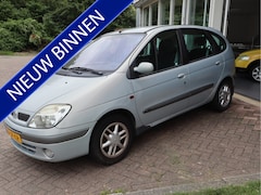 Renault Scénic - 1.6-16V Expression Sport Zo Mee