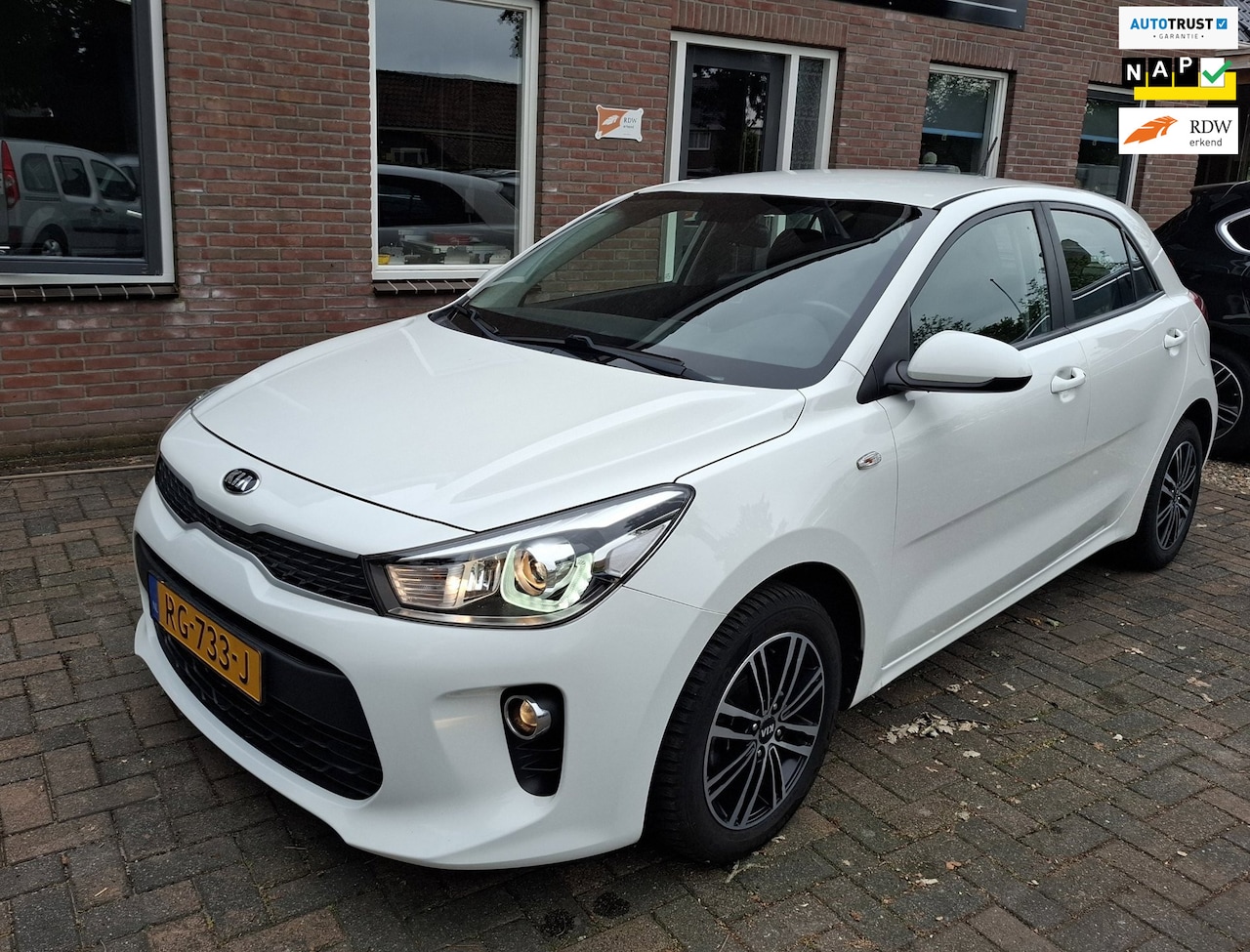 Kia Rio - 1.0 TGDI ComfortPlusLine Navigator. 100% onderhouden. O.a. carplay, camera, cruise, navi, - AutoWereld.nl