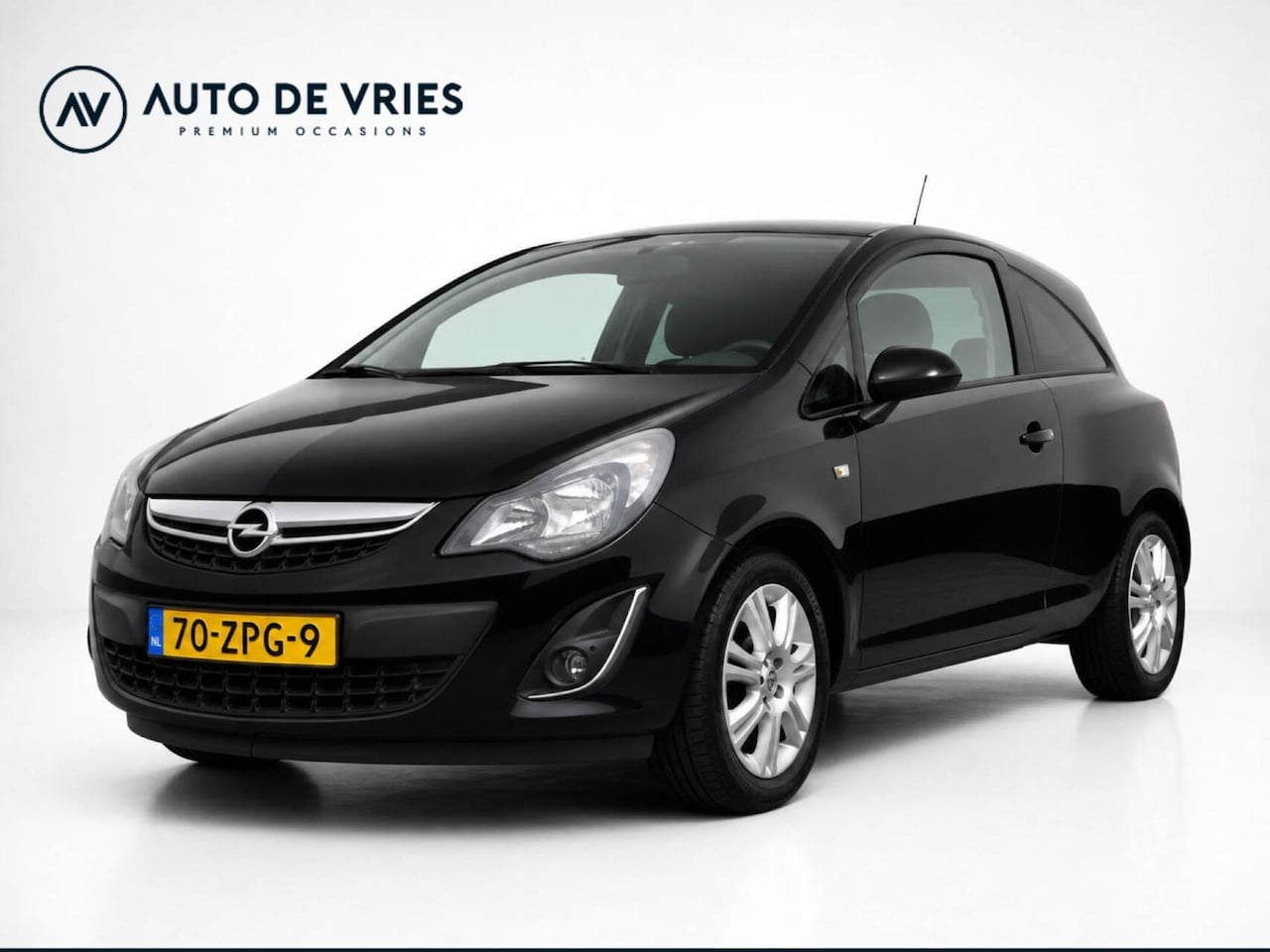 Opel Corsa - 1.4 16V 100pk 3drs. Cosmo | Airco | Navigatie | Cruise control - AutoWereld.nl