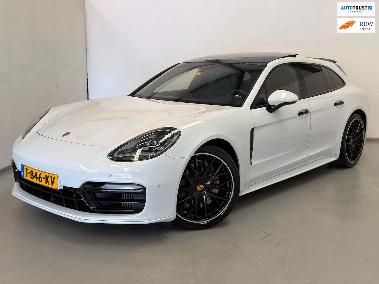 Porsche Panamera Sport Turismo - 2.9 4S / Pano / Sport-Design / Chrono / Memory - AutoWereld.nl