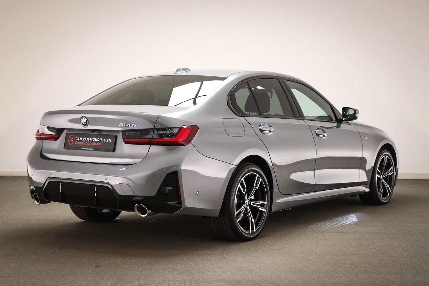 BMW 3-serie - 330e M-Sport | COMFORT / INNOVATION- PACK | HEAD UP | 360 CAMERA - AutoWereld.nl