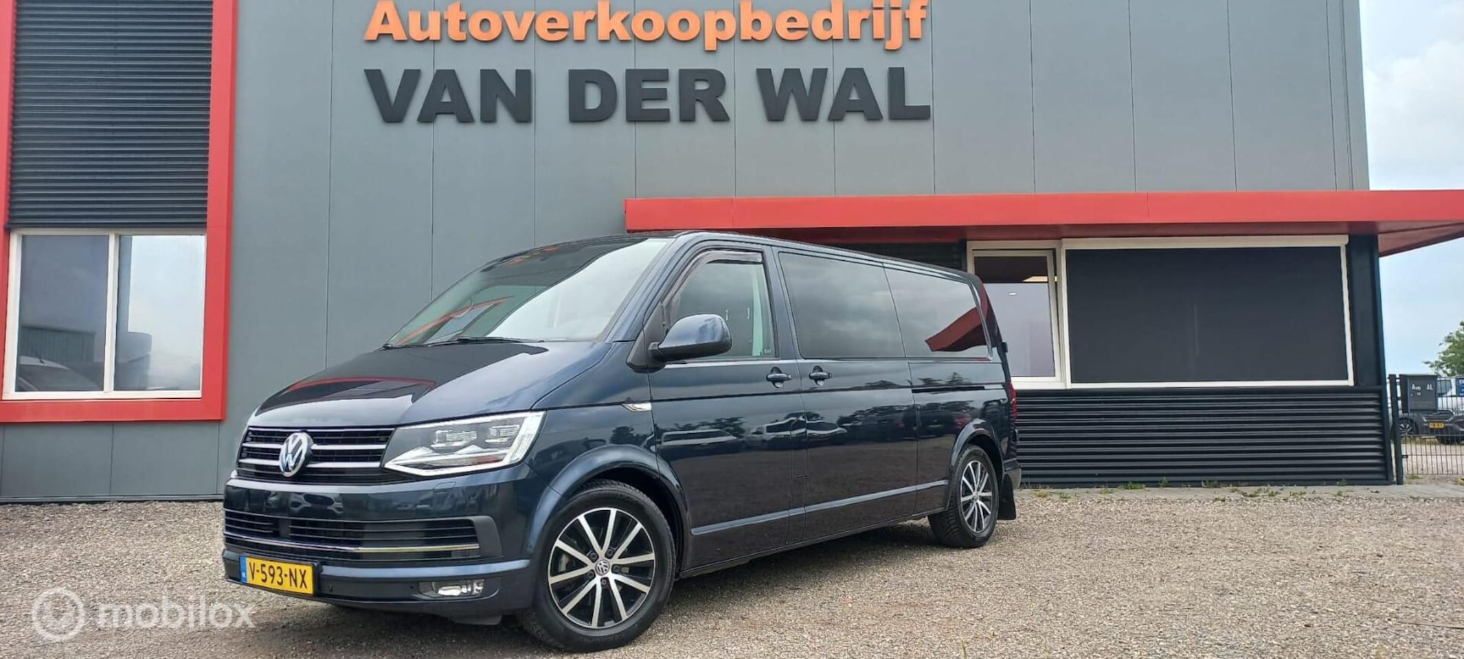 Volkswagen Transporter - 2.0 TDI L2H1 DC Highline/MARGE!!! - AutoWereld.nl