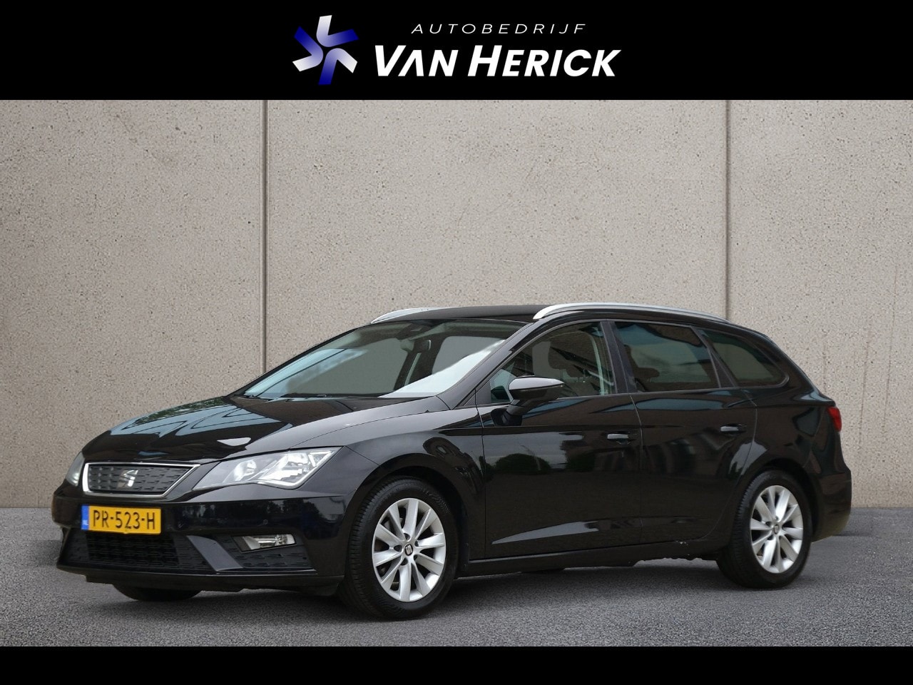 SEAT Leon ST - 1.0 EcoTSI Style Business Intense | Navigatie | Trekhaak | Cruise Control - AutoWereld.nl