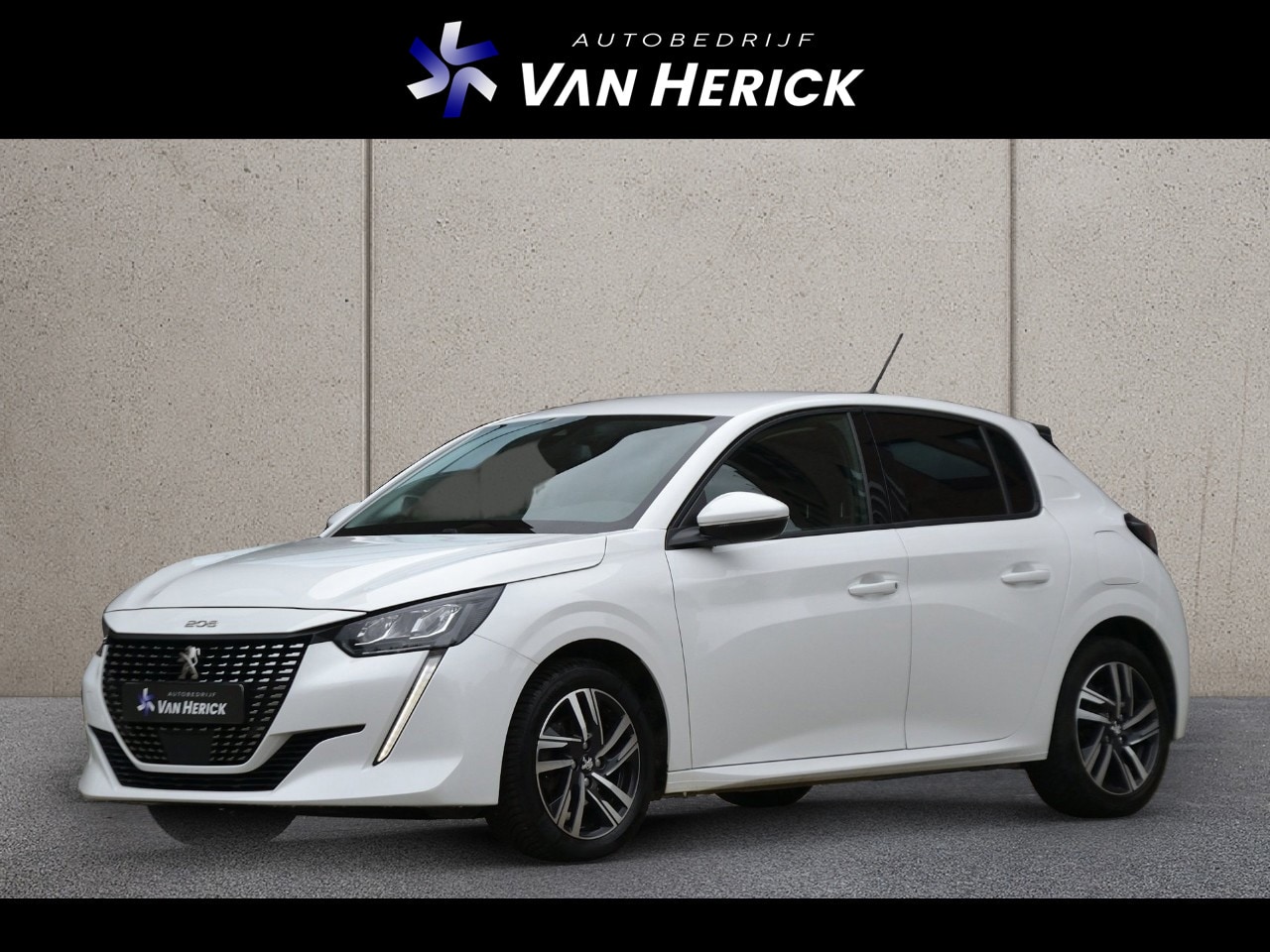 Peugeot 208 - 1.2 PureTech Allure Pack 101PK | Achteruitrijcamera | Virtual Cockpit | Carplay - AutoWereld.nl