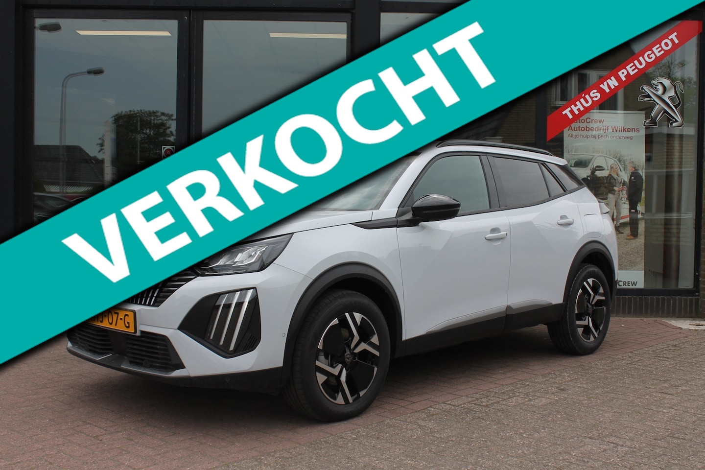 Peugeot 2008 - 1.2 Hybrid 145 Allure 2x camera/Navi/Adaptive cruise! - AutoWereld.nl