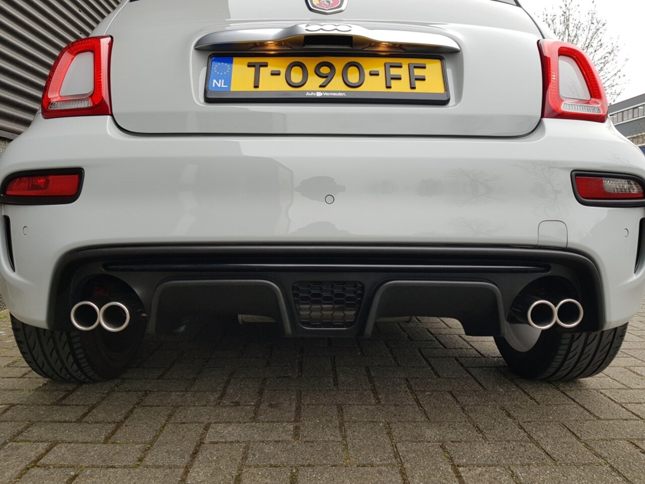 Abarth 500 - 1.4 T-Jet Abarth 595 - 145 pk
