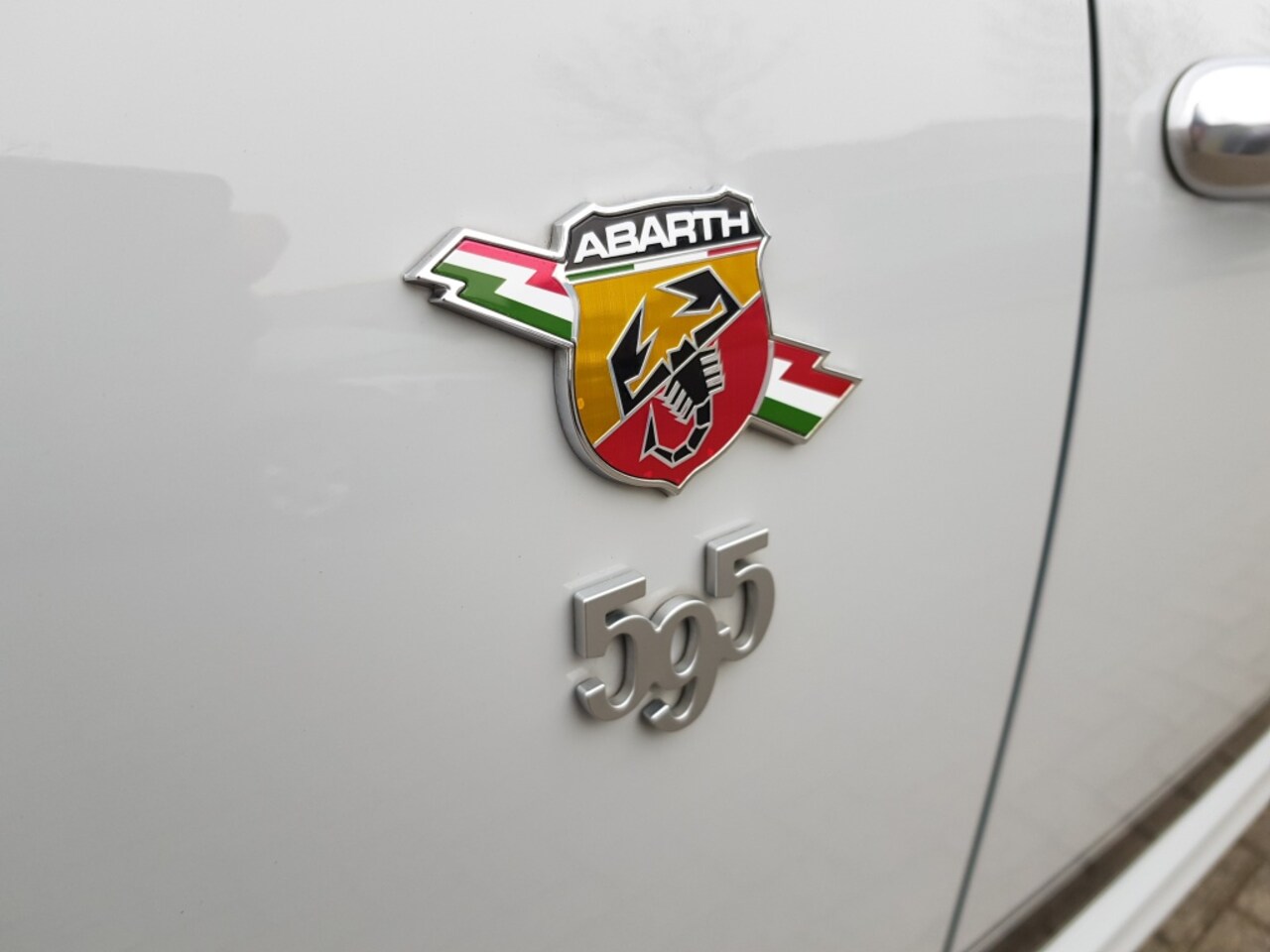 Abarth 500 - 1.4 T-Jet Abarth 595 - 145 pk