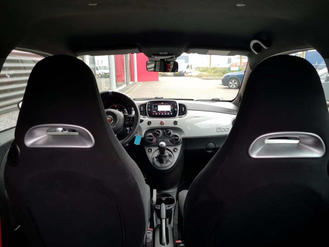 Abarth 500 - 1.4 T-Jet Abarth 595 - 145 pk