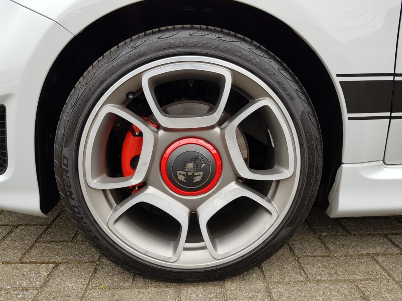 Abarth 500 - 1.4 T-Jet Abarth 595 - 145 pk