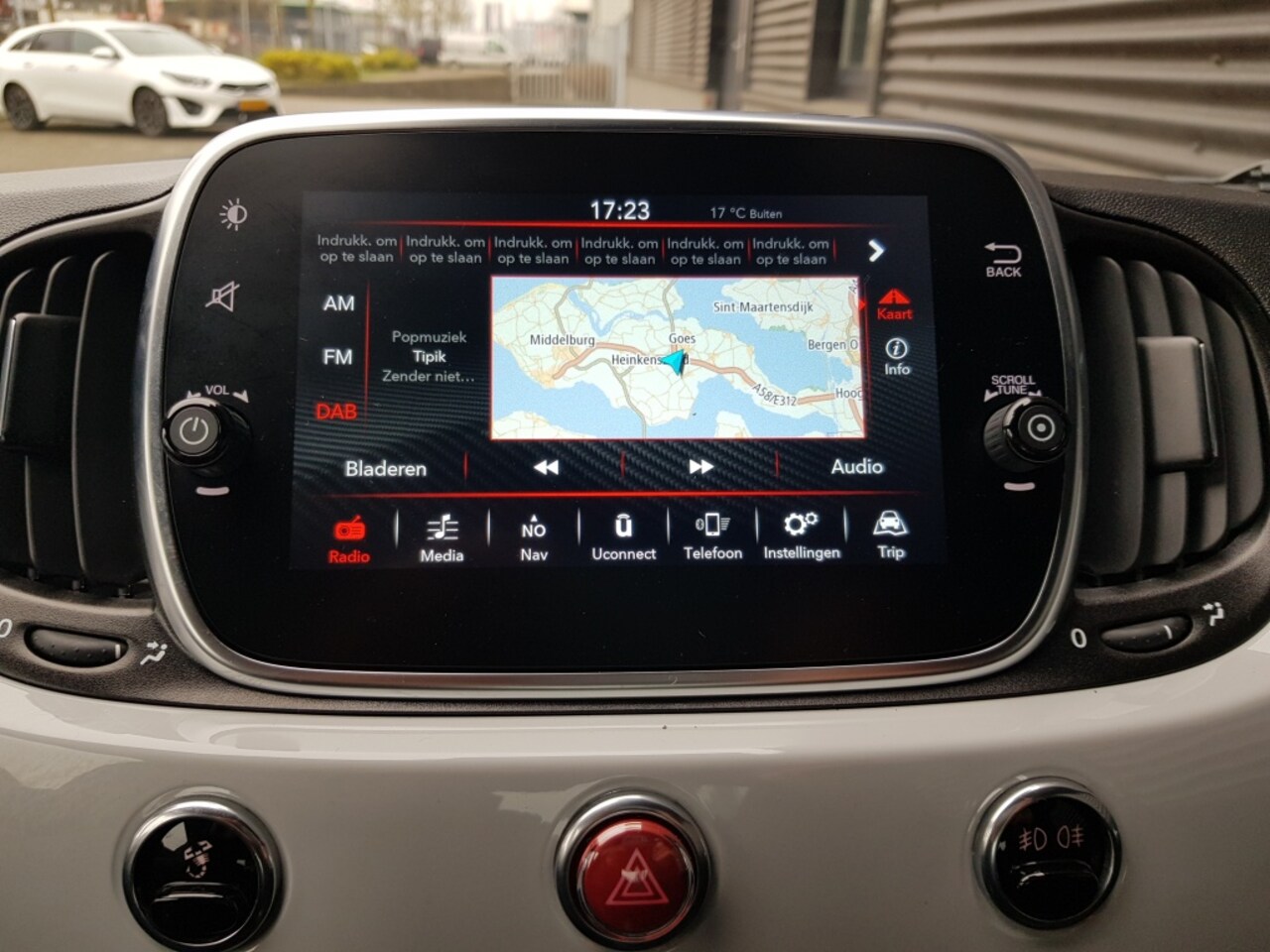 Abarth 500 - 1.4 T-Jet Abarth 595 - 145 pk