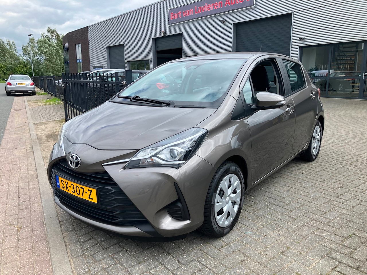 Toyota Yaris - 1.0 VVT-i Energy NAVI / CAMERA / CRUISE C. / NED. AUTO - AutoWereld.nl