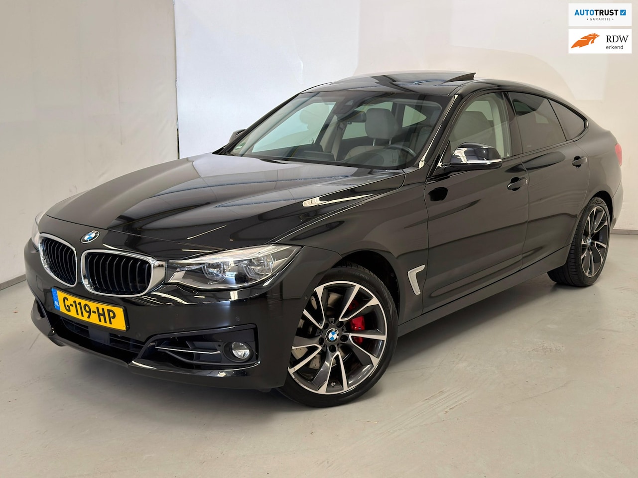 BMW 3-serie Gran Turismo - 320i High Exe / Pano / Leder / Memory / Headup - AutoWereld.nl