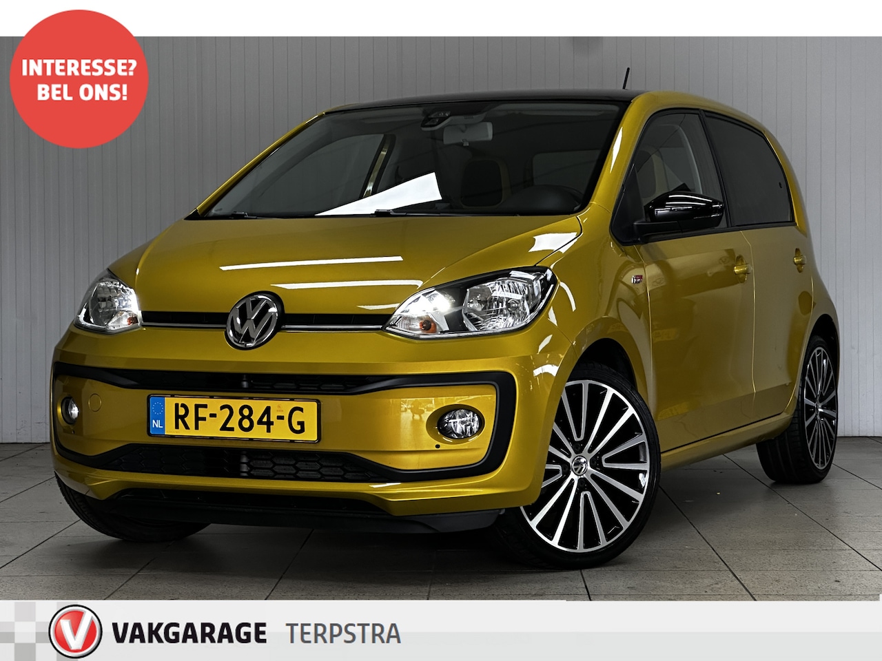 Volkswagen Up! - 1.0 BMT R-Line/ Maps+More!/ Camera/ 17''LMV/ Cruise!/ DAB+/ Airco/ Bluetooth/ Multi.LEDER. - AutoWereld.nl