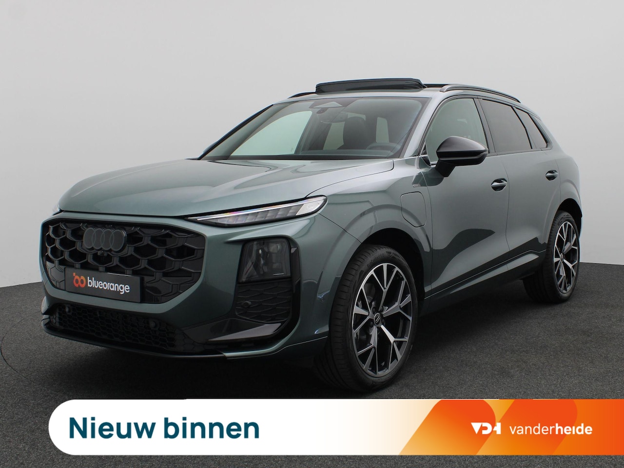 Audi Q3 - 1.5 200kW e-hybrid S edition 272PK Aut. Panoramadak, Trekhaak, Achteruitrijcamera, Elektr. - AutoWereld.nl