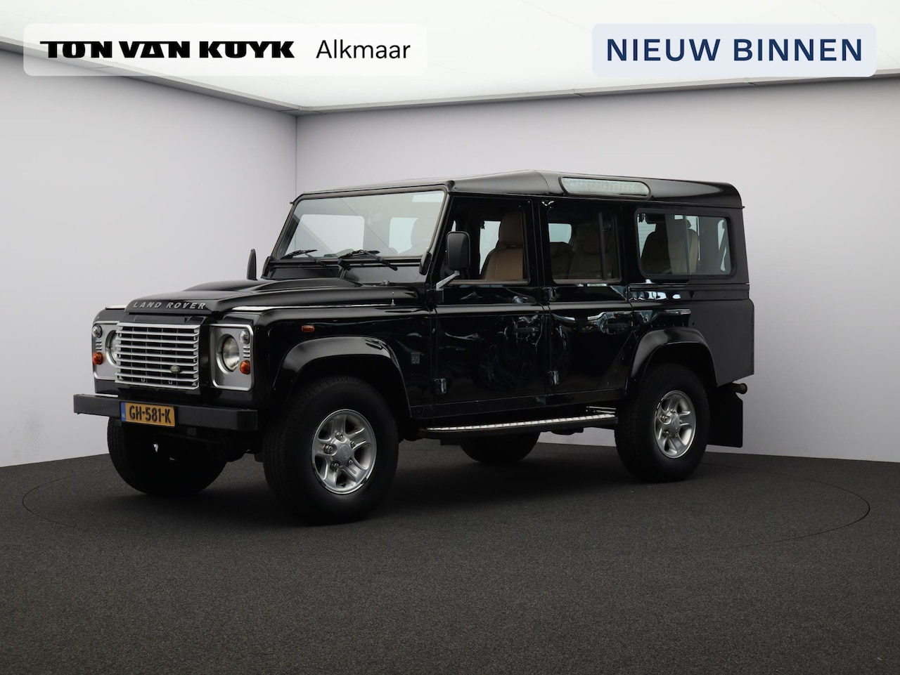 Land Rover Defender 110 - 2.4 TD SW E Leder interieur / stoelverwarming / Standkachel / 7 zitter - AutoWereld.nl