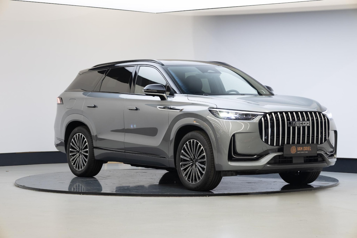 Jaecoo 8 - 1.5 SHS-P Luxury 5p | Panoramadak | NL Auto | Rijklaar | 7 jr garantie | - AutoWereld.nl