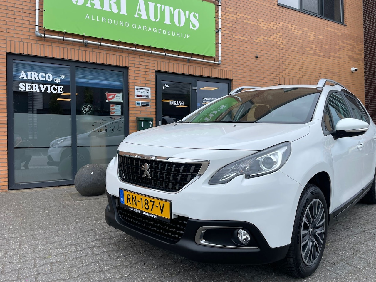 Peugeot 2008 - 1.2 PureTech Active NIEUWE RIEM ! - AutoWereld.nl
