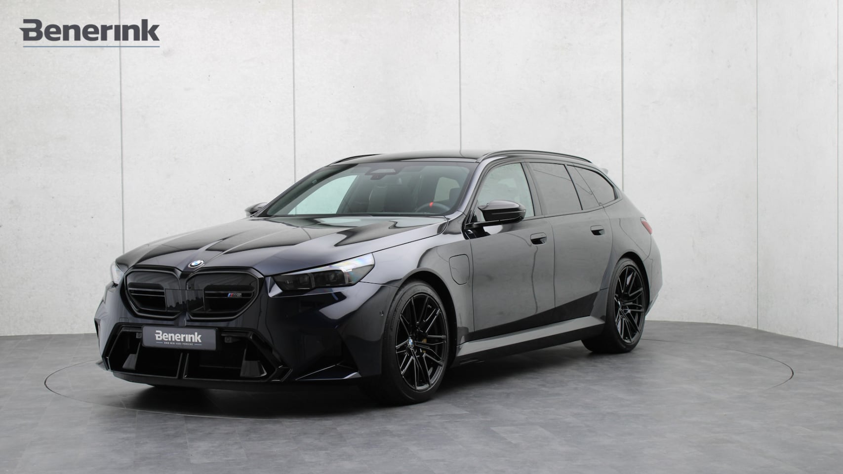 BMW M5 - Touring | Ultimate Package | M Drivers Package | Stoelventilatie | Trekhaak | Bowers & Wlk - AutoWereld.nl