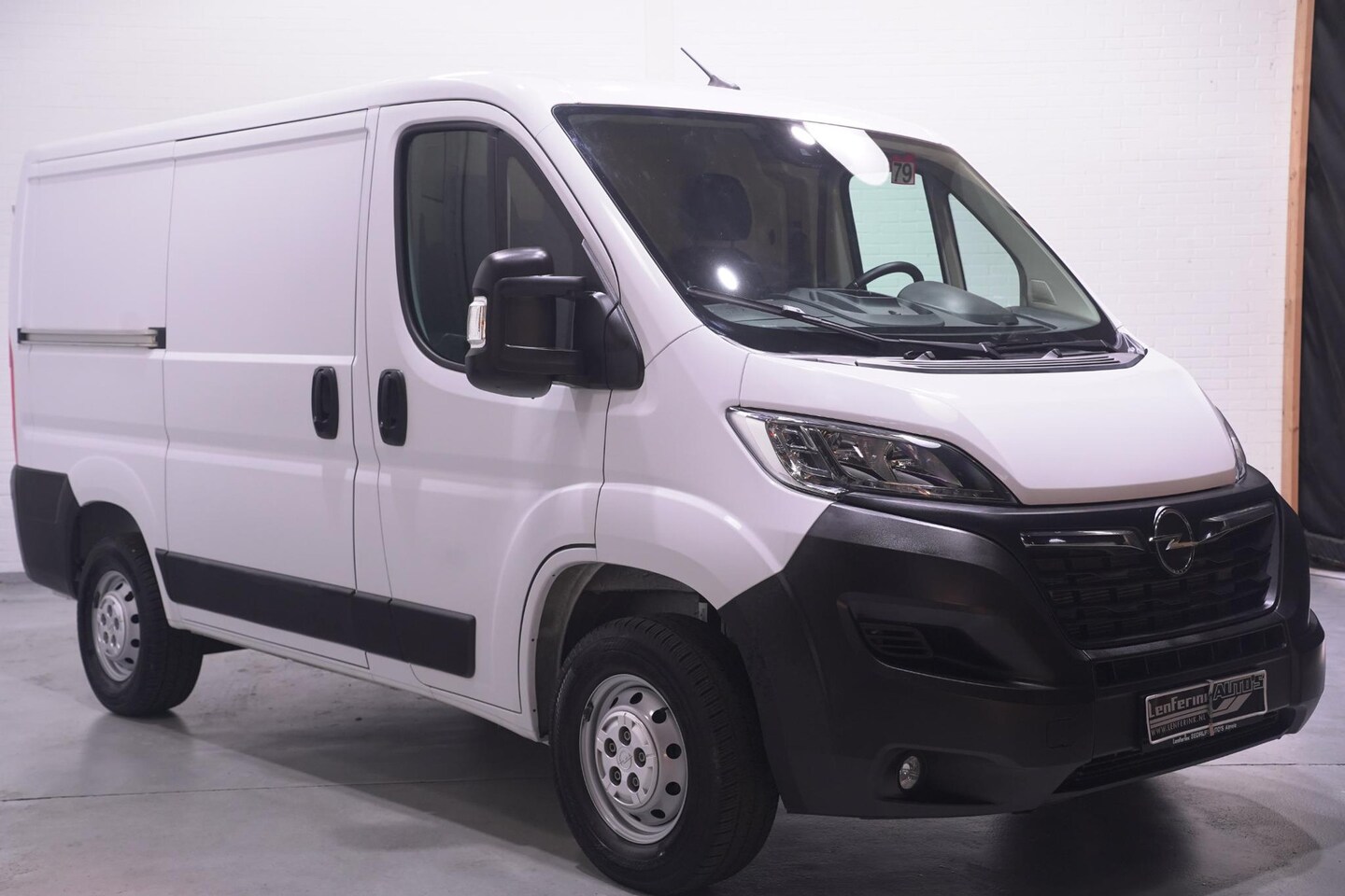 Opel Movano - 2.2D 140 pk L1H1 Airco ECC, Apple Carplay Camera, Cruise control, Laadruimte Pakket, PDC a - AutoWereld.nl