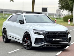 Audi Q8 - 55 TFSI e Quattro S-Line Pano Rs Zetels SQ8 Softclose