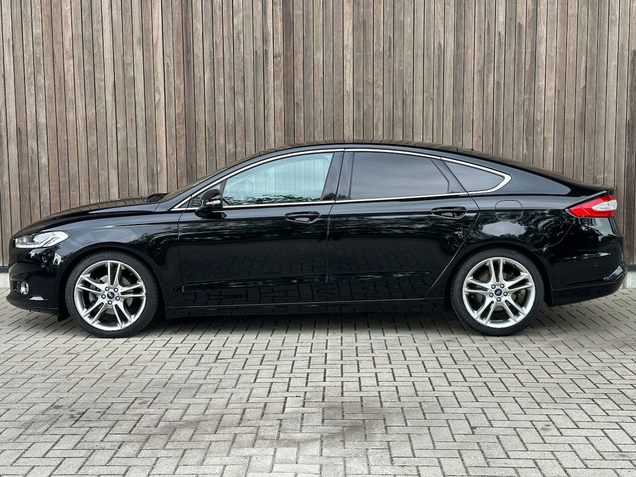 Ford Mondeo - 1.5 TDCi Titanium | LED | LMV | - AutoWereld.nl