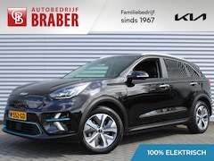 Kia e-Niro - DynamicPlusLine 64 kWh | Warmtepomp | Schuif/kantel dak | 17" LM | Airco | Cruise | Navi |
