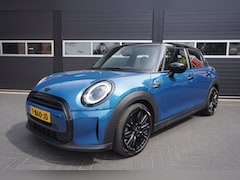 MINI 5-Deurs - 1.5 Cooper Camden Go Edition Aut/Carplay/Camera/Cruise/Climate Control/Navi
