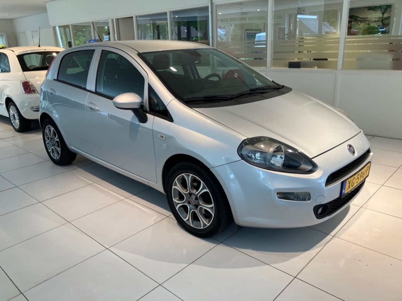 Fiat Punto - 0.9 100 TA Sempre NAV CLIMA CRUISE PDC LMV BLUETOOTH - AutoWereld.nl