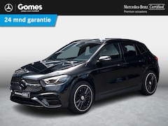Mercedes-Benz GLA-Klasse - 180 AMG Line | Premium Plus | Panoramadak | Night Pakket | Trekhaak | Burmester | 360° Cam