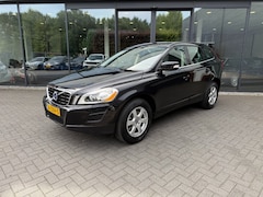 Volvo XC60 - 2.0 T5 24pk Momentum, Navi, Clima, Cruise, Stoelverw, Dealer OH, Trekhk 1800kg, Xenon